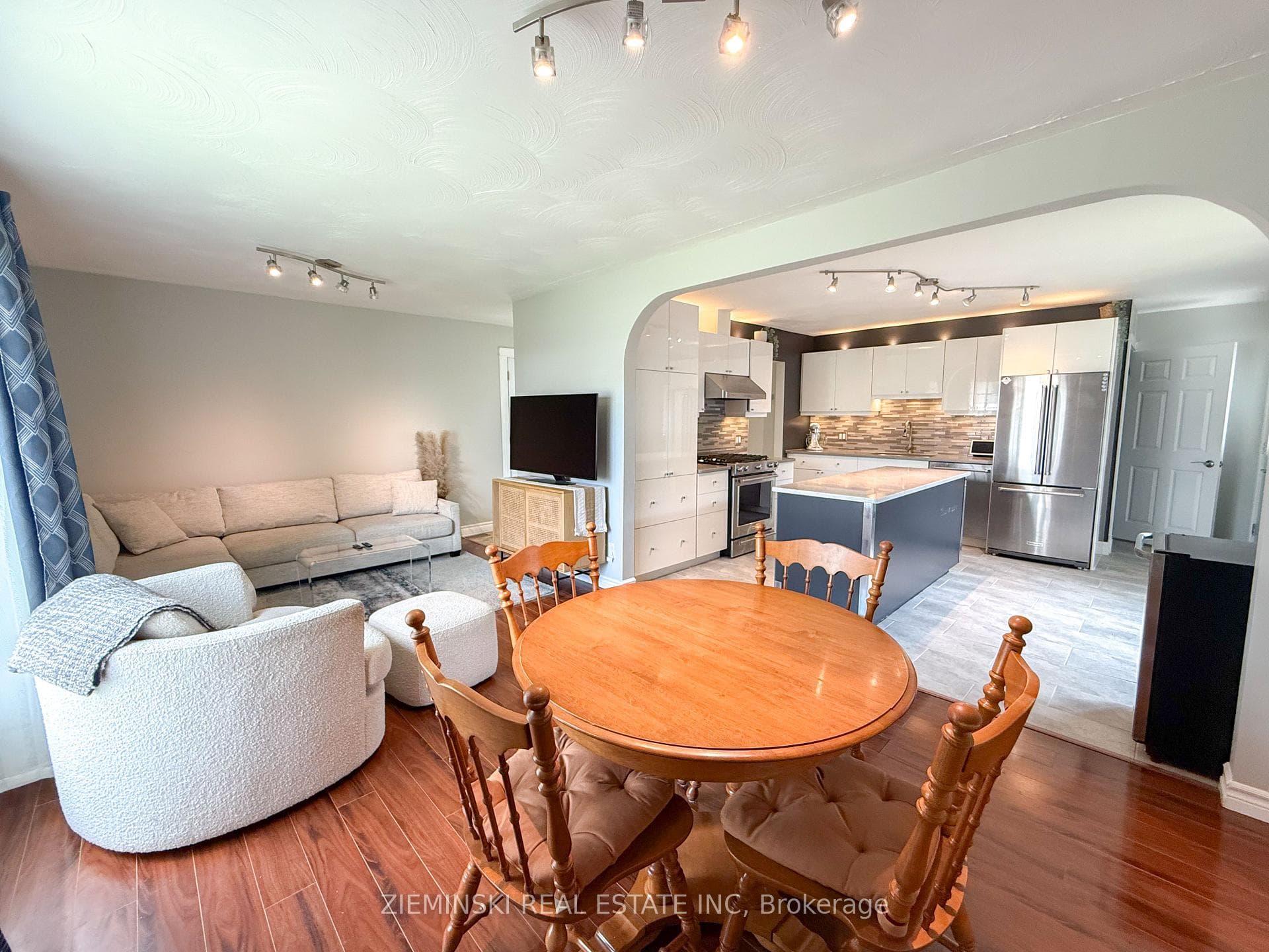 397 Morandin Avenue photo 7