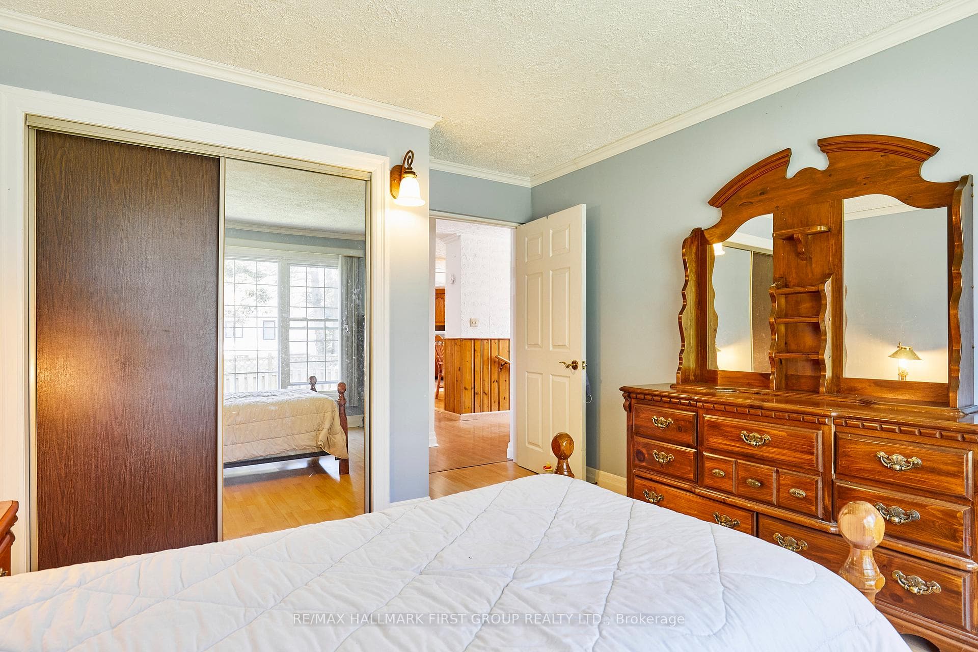 669 Marksbury Road photo 16