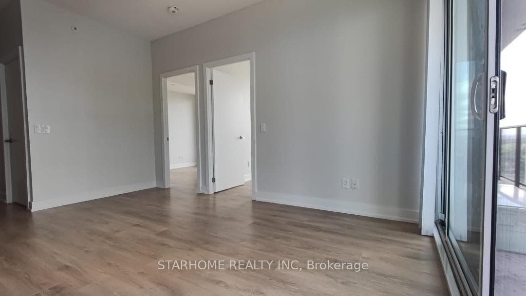 128 Fairview Mall Drive Unit 1408 photo 3