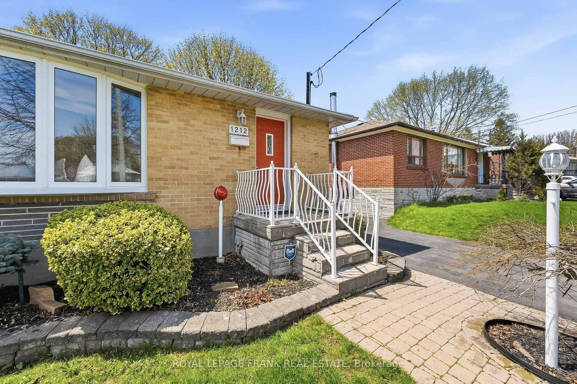 1212 Valley Drive photo 3