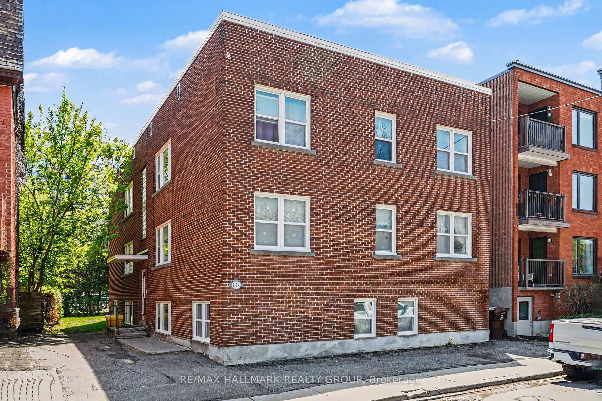 234 Frank Street Unit 2 photo 2