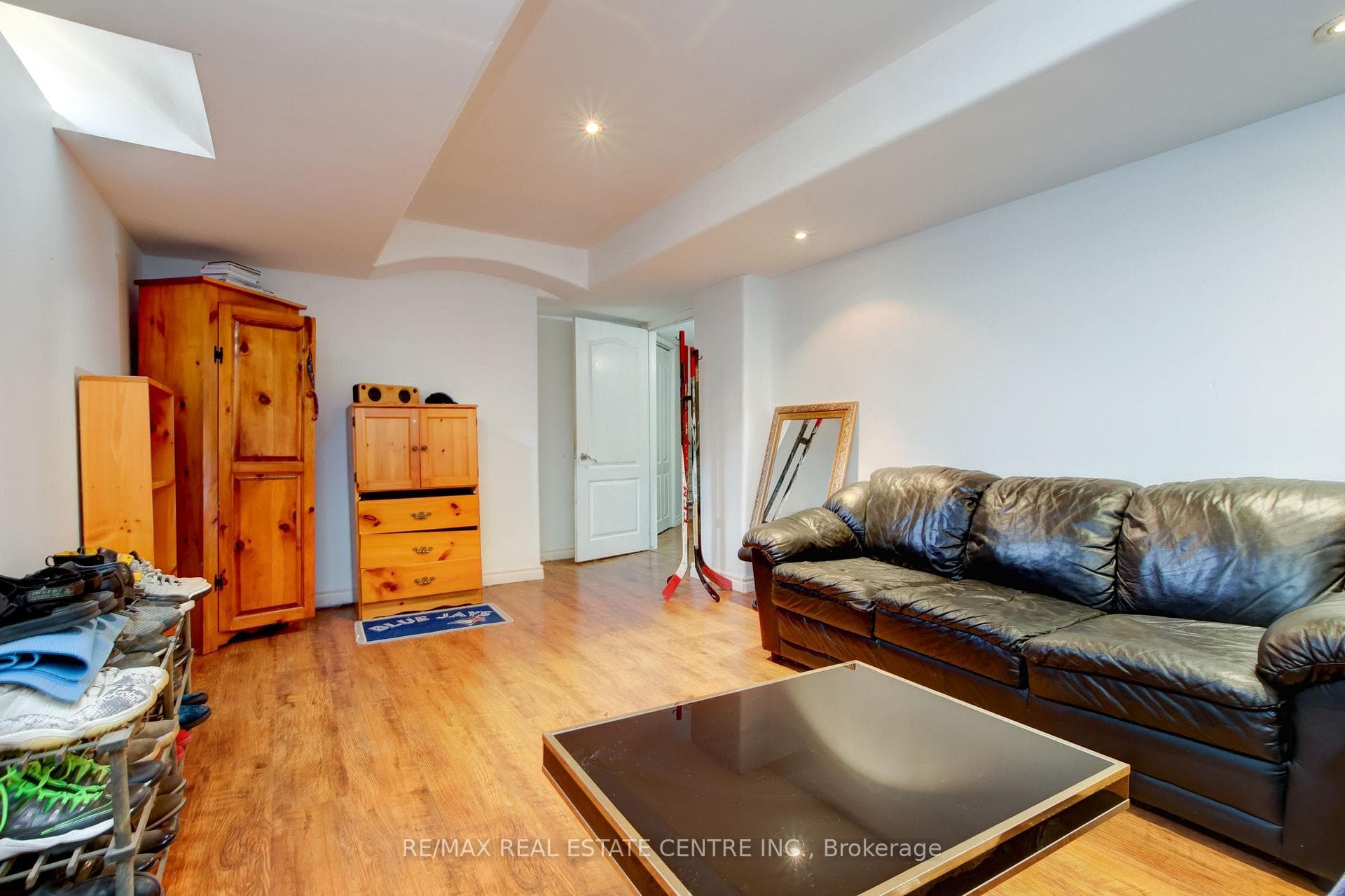 12 Clayborne Avenue photo 33