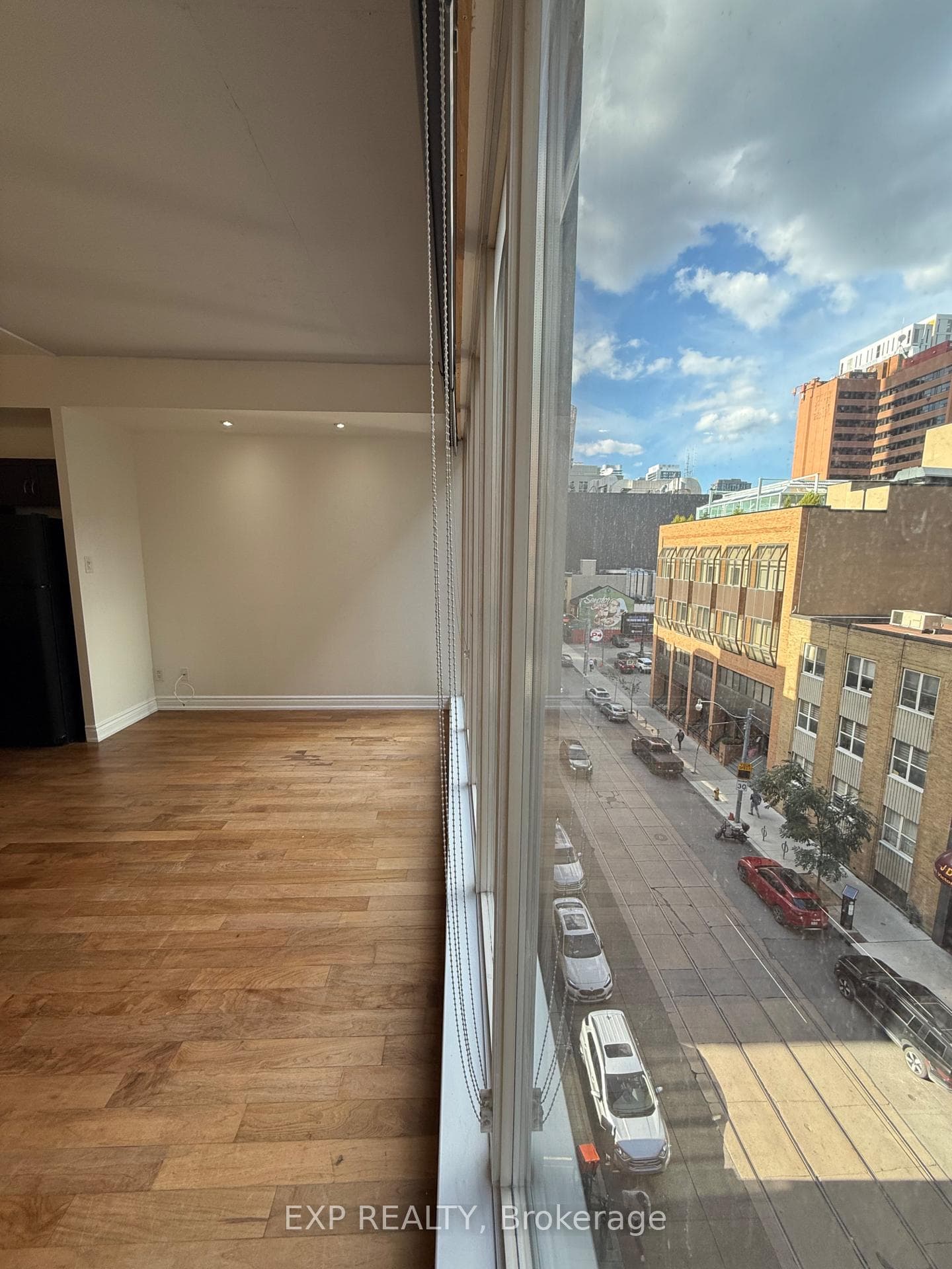 220 Victoria Street Unit 602 photo 16