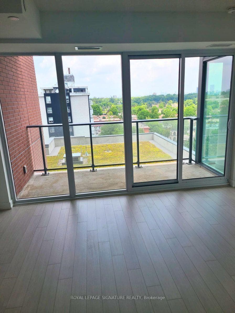 4010 Eglinton Avenue Unit 1021 photo 7