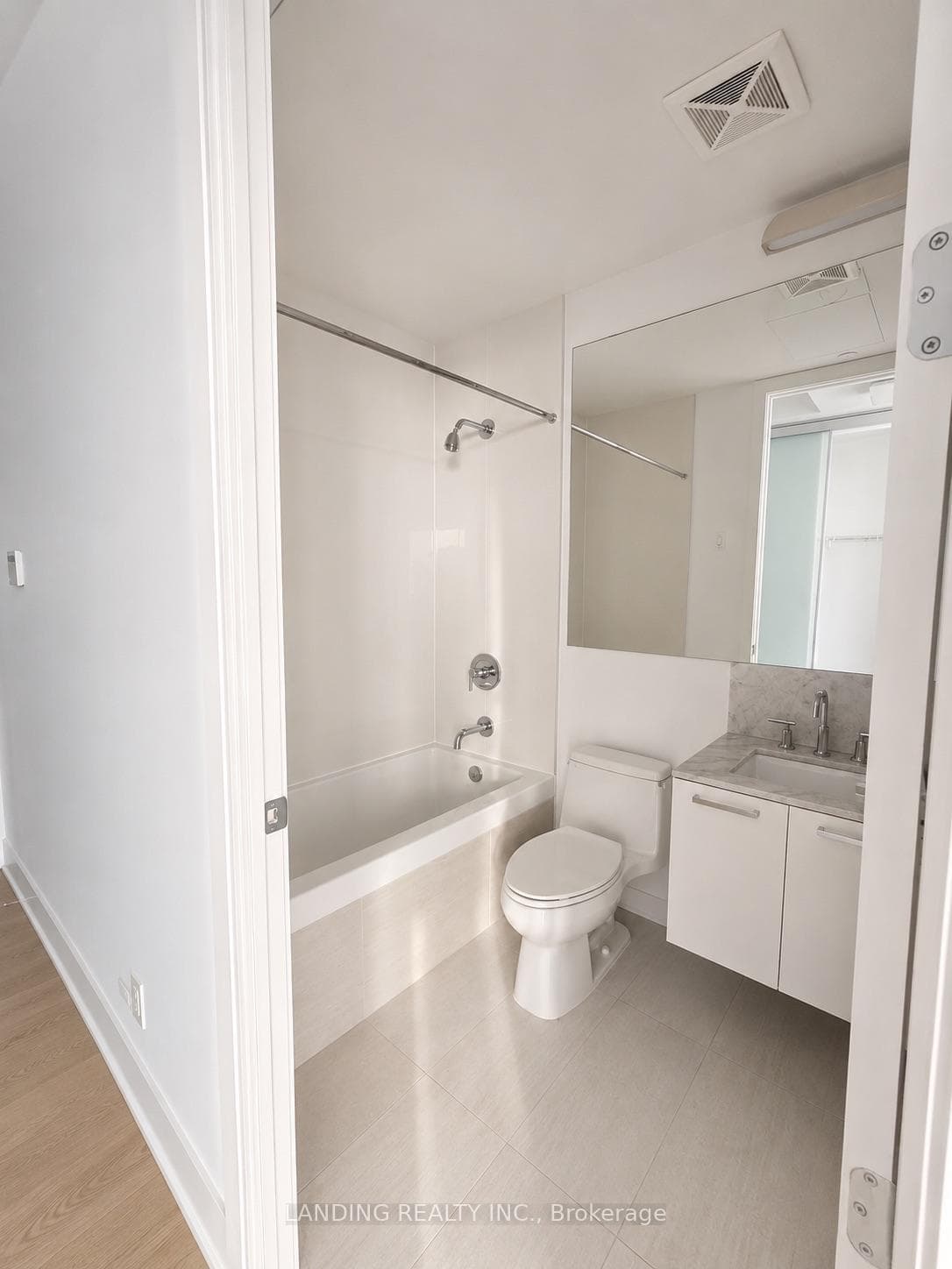 42 Charles Street Unit LPH4806 photo 5