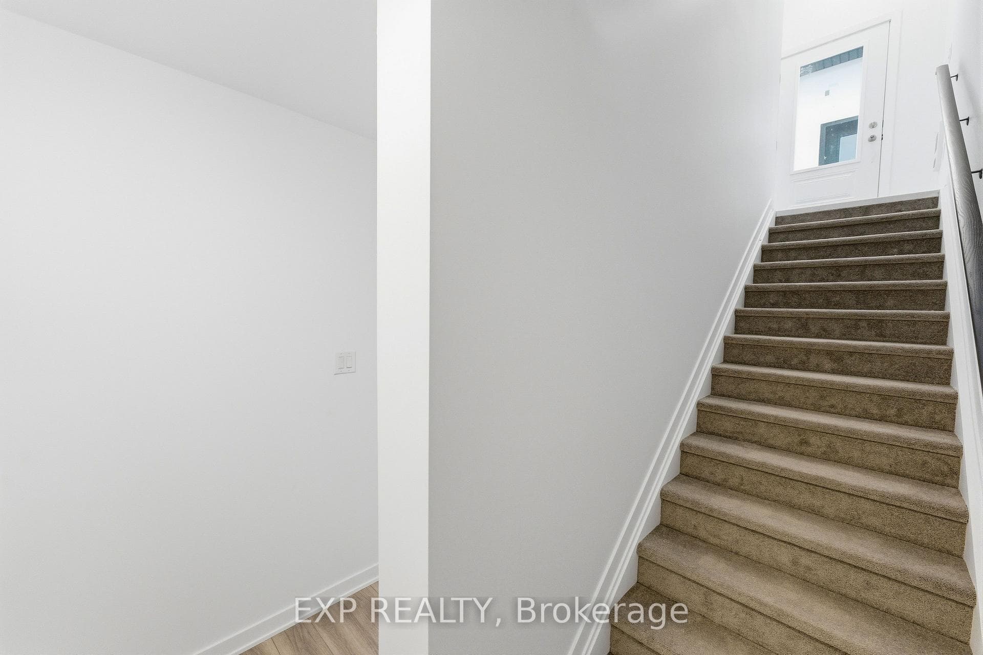 1371 Louis Lane Unit C photo 19