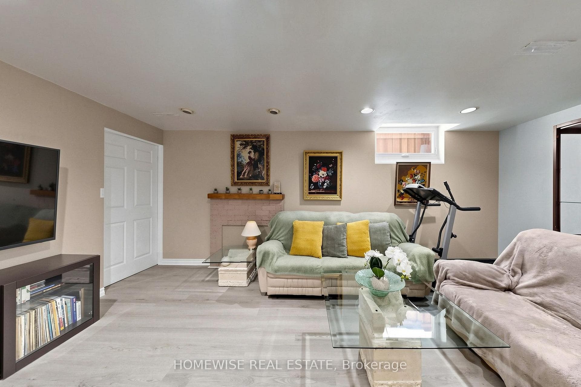 11 Briarcliffe Crescent photo 40