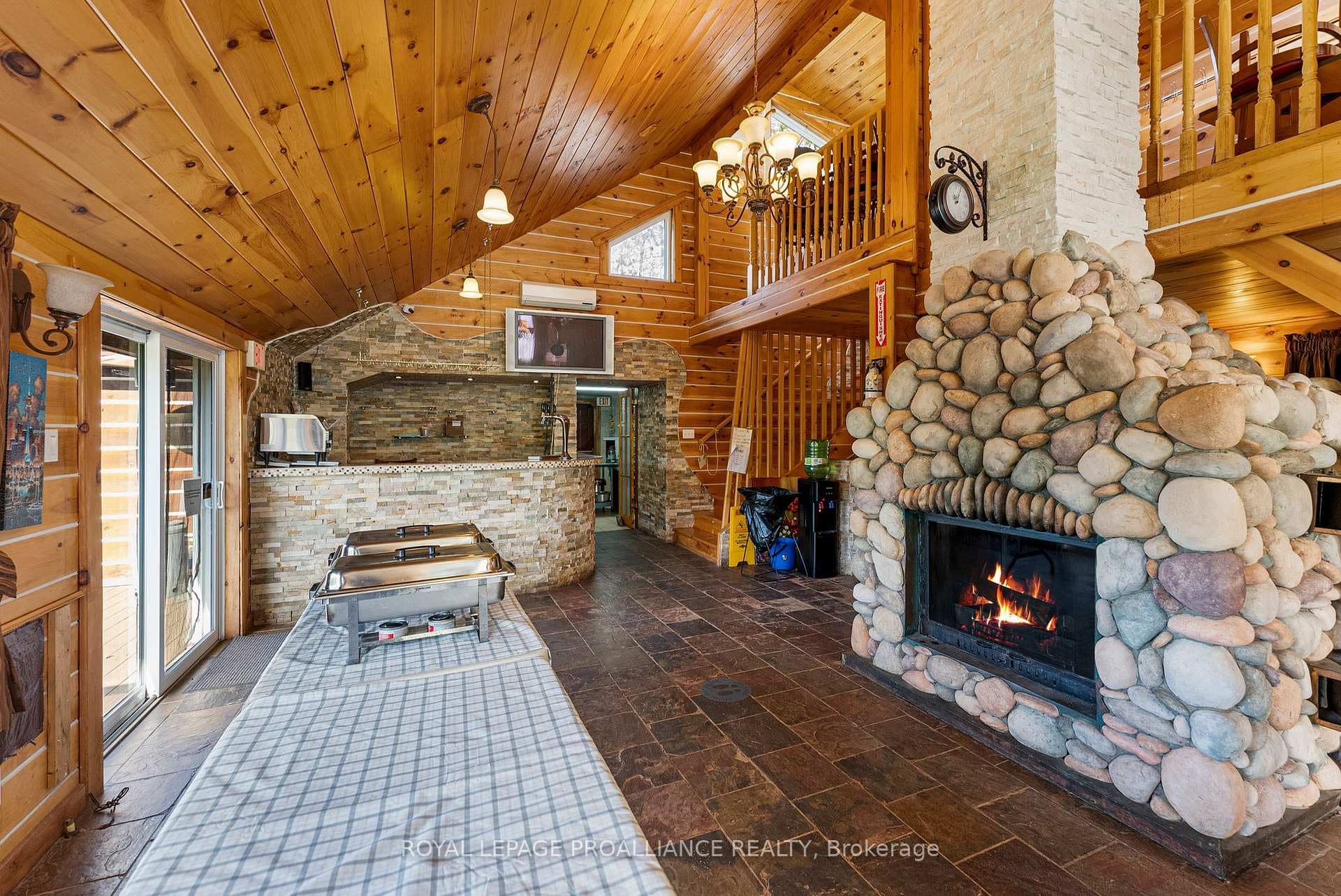 16 Beaver Creek Lane photo 12