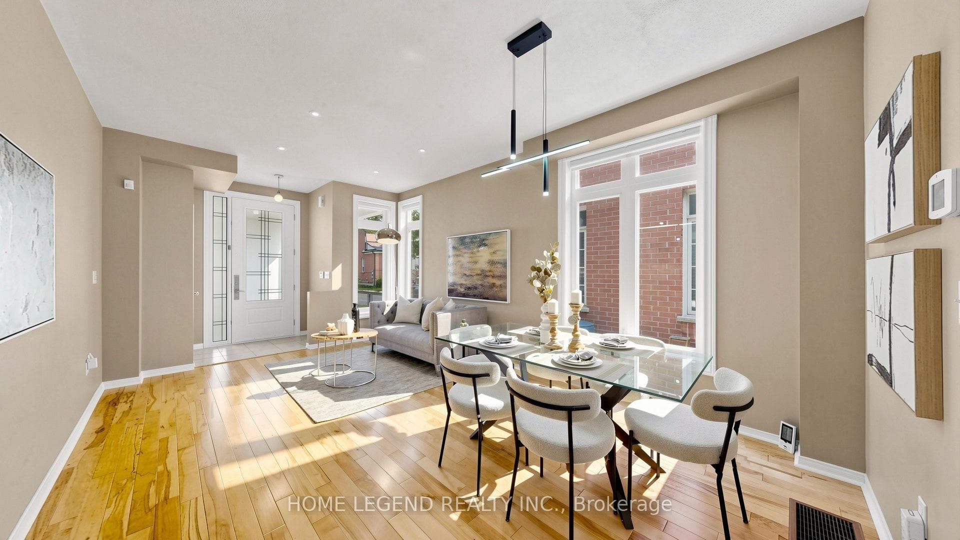 14 Mccaul Street photo 5