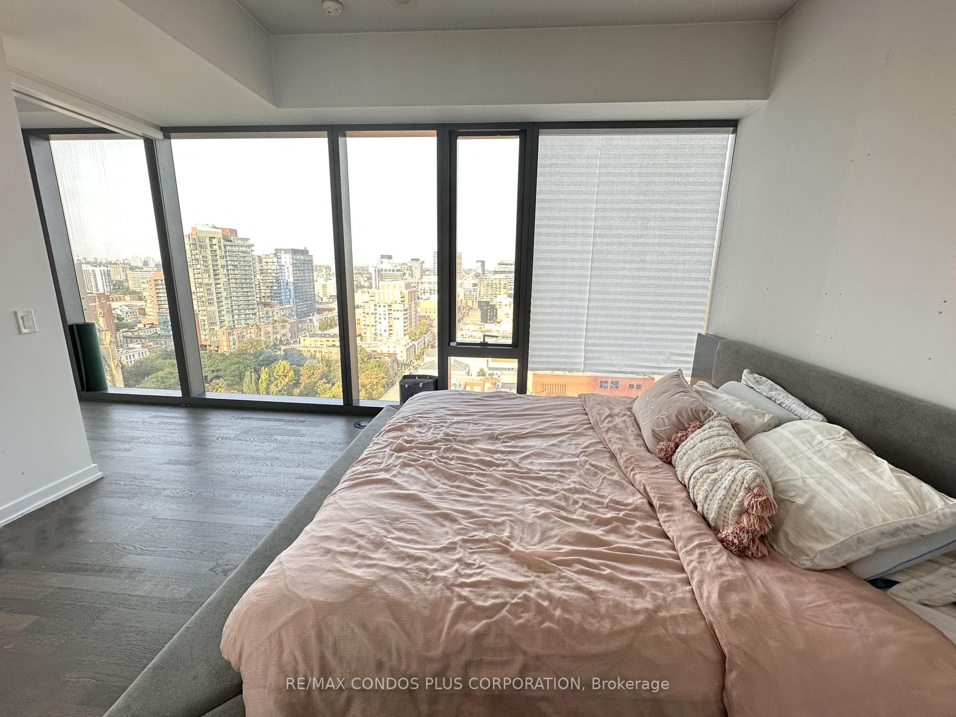 60 Colborne Street Unit 2102 photo 8