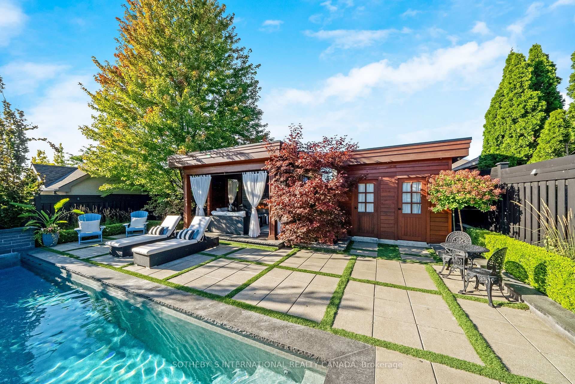 72 Avdell Avenue photo 43