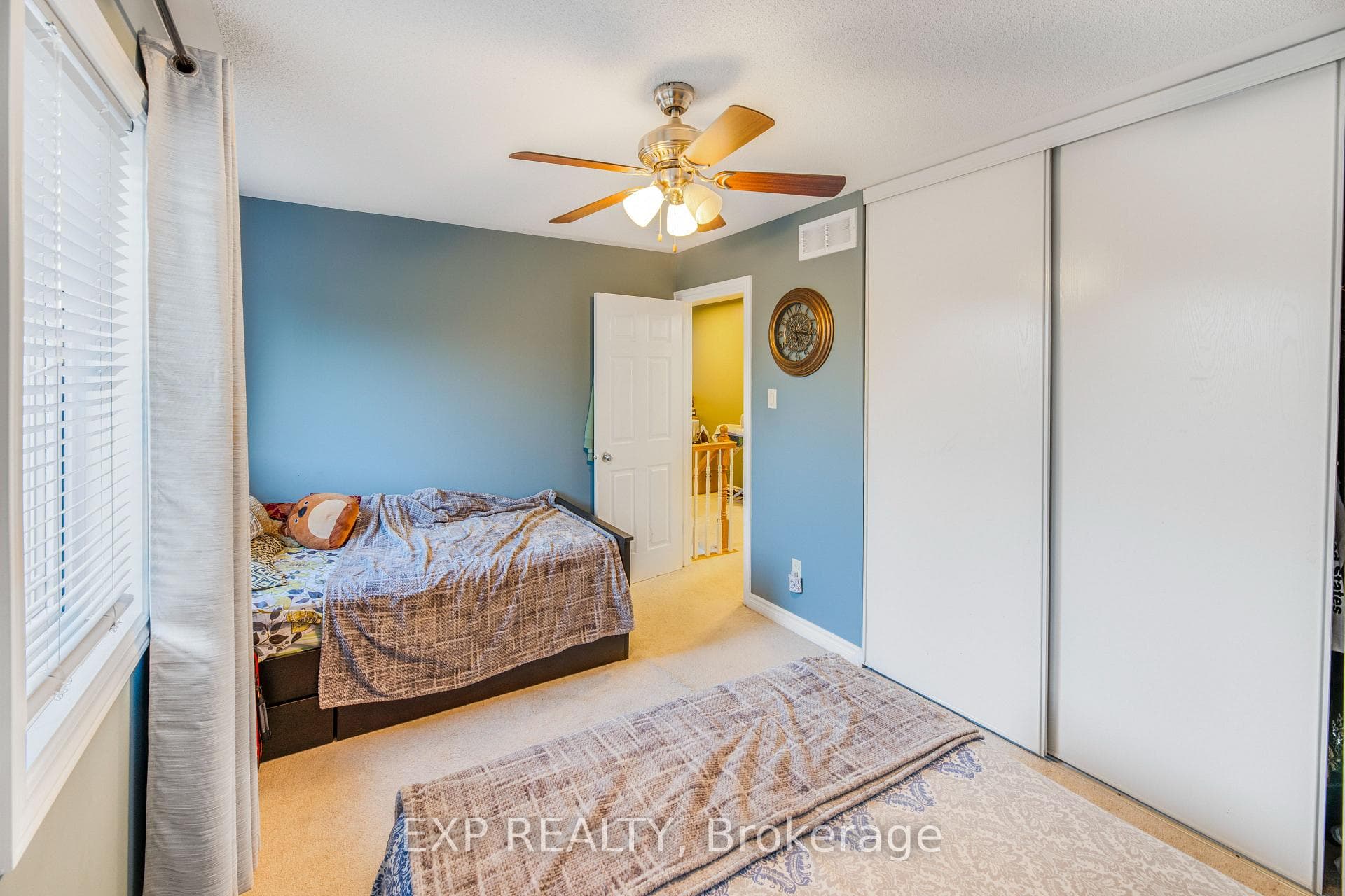 706 BEATRICE Drive photo 16