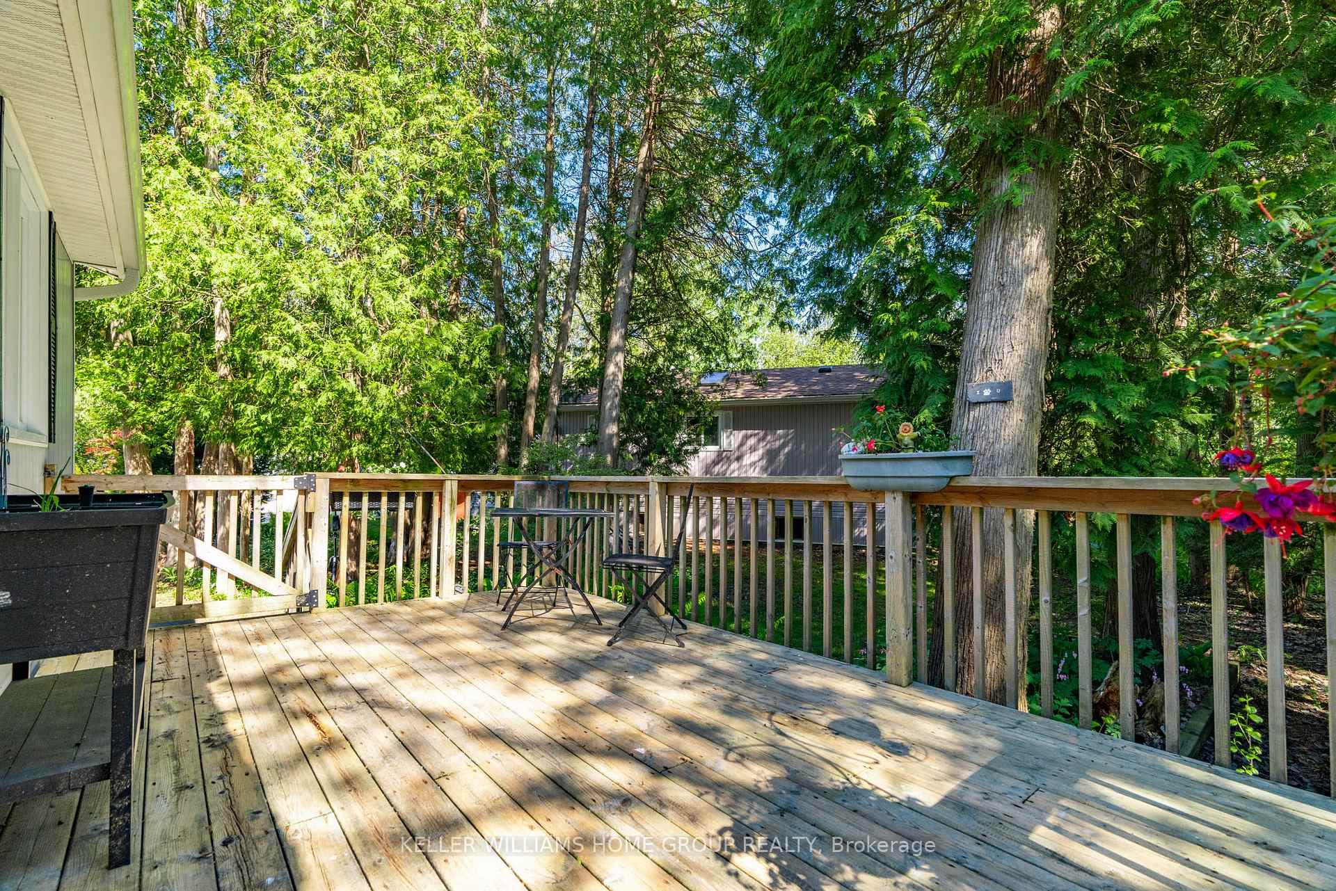 9 Spruce Drive photo 28