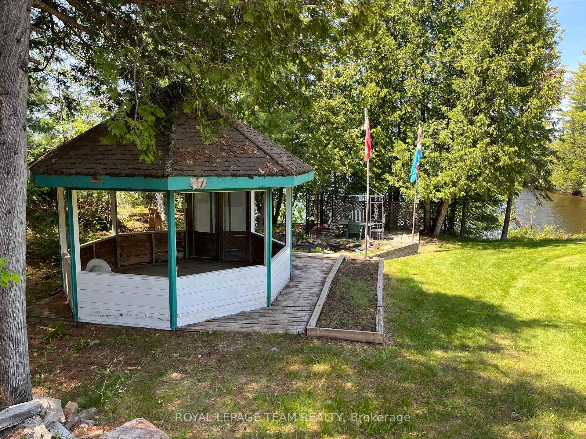 204B Hawkins Drive photo 46