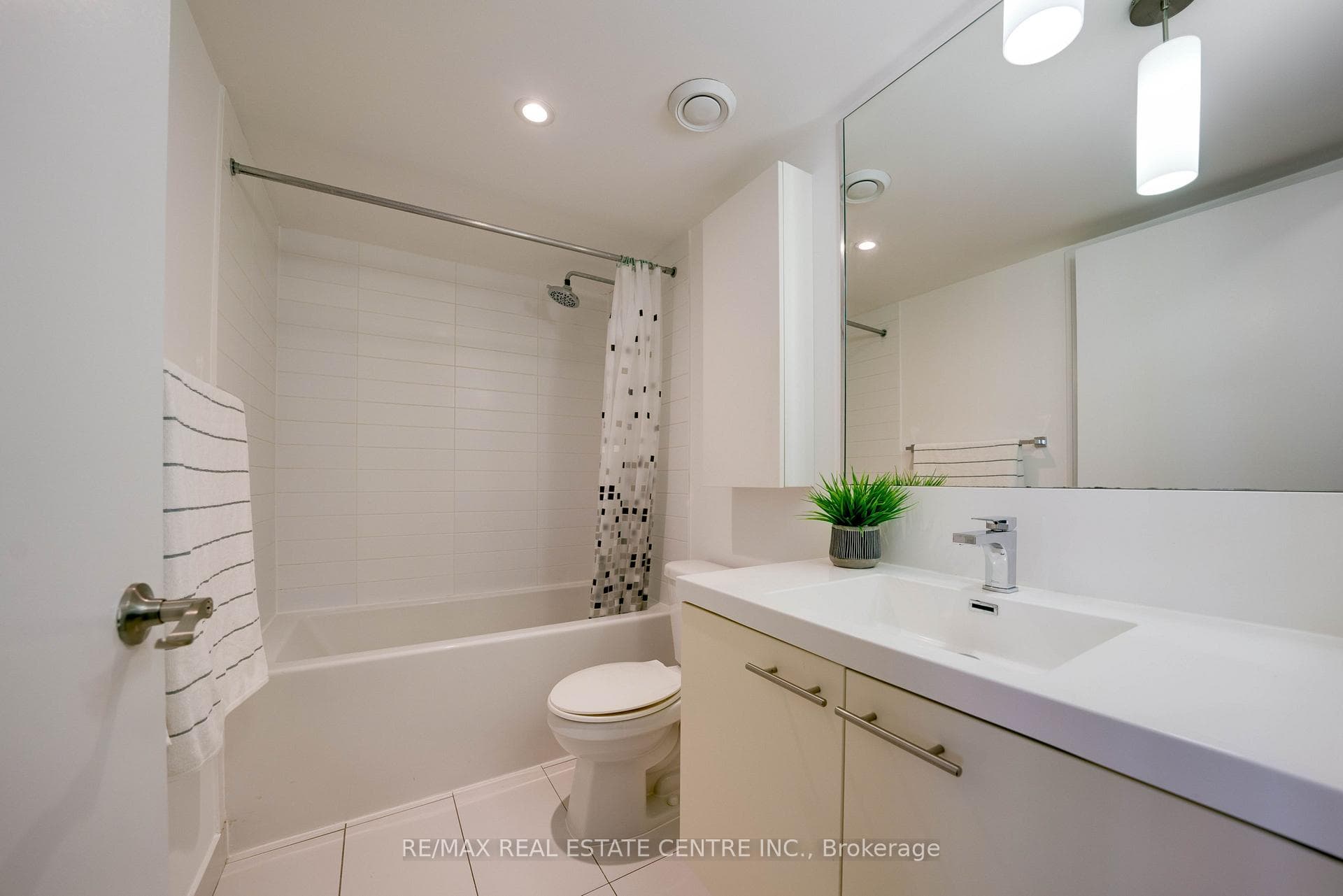 5 Valhalla Inn Road Unit 1201 photo 18