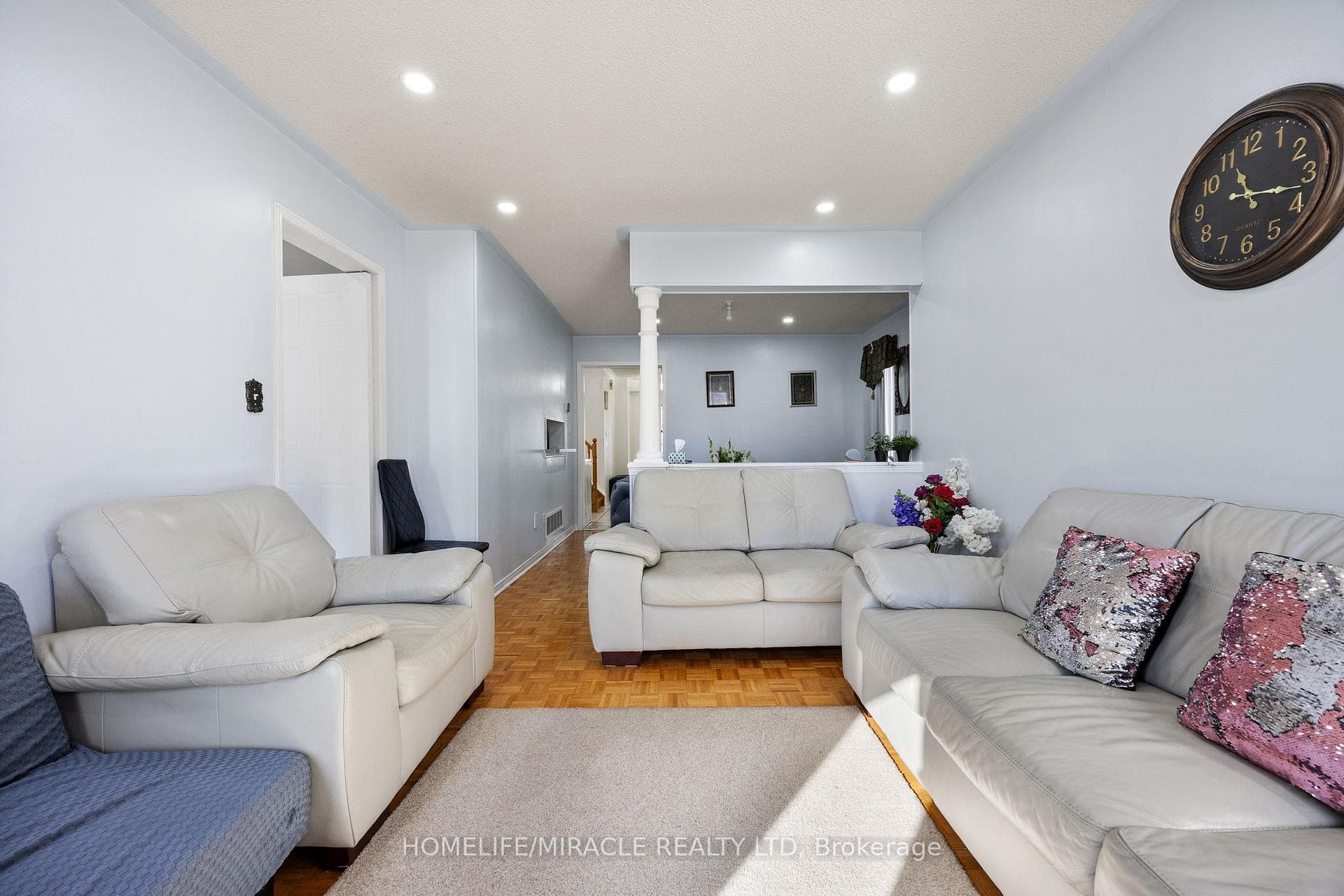 18 Amazon Court photo 5