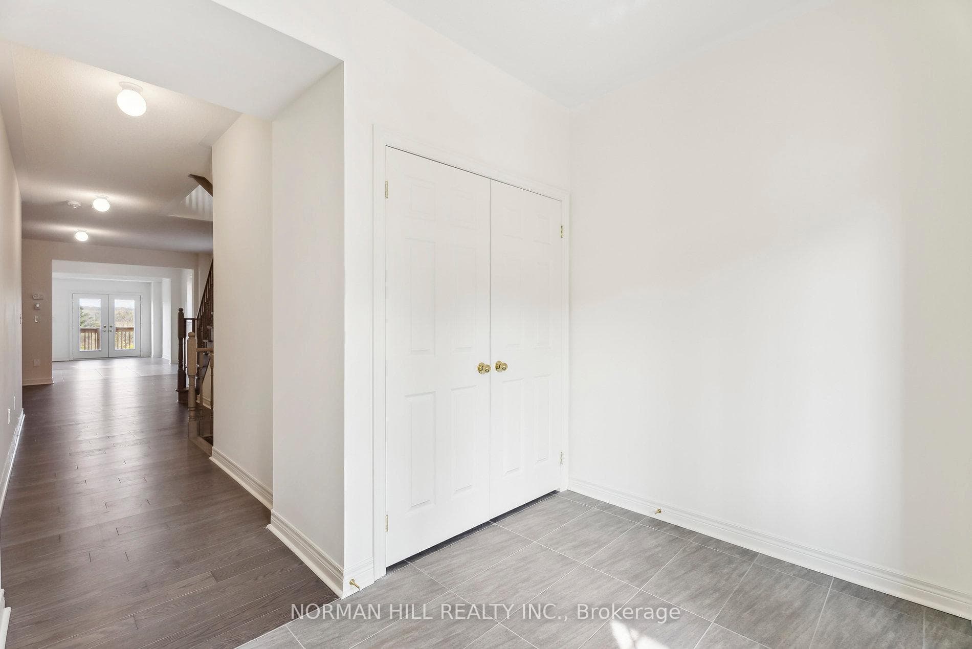 132 Hartney Drive photo 3