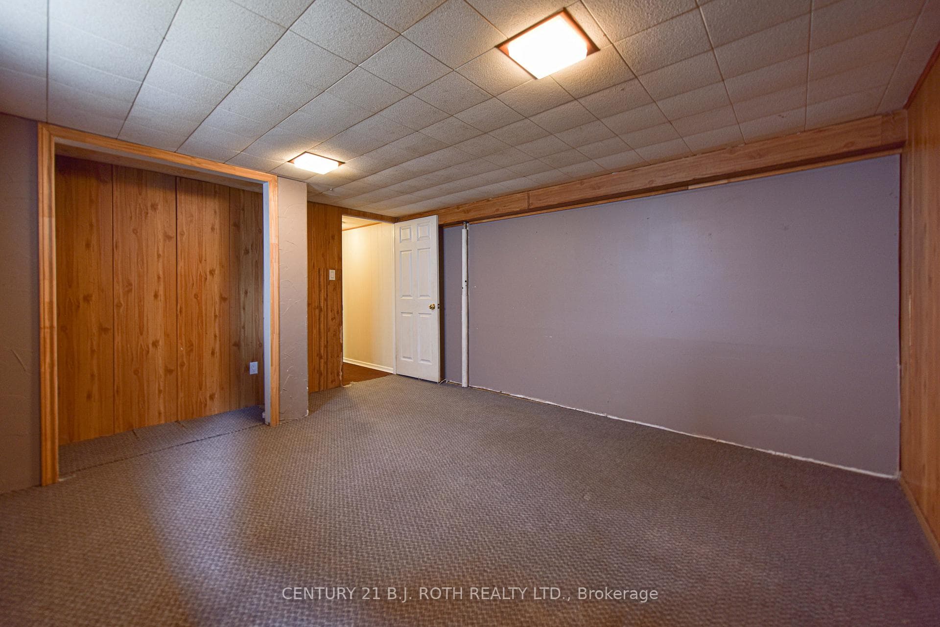 95 Simcoe Street photo 35