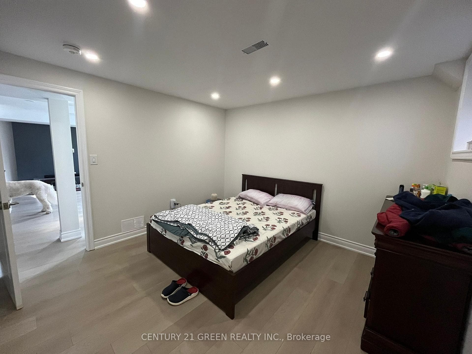 21 Huggins Drive Unit Bsmt photo 8