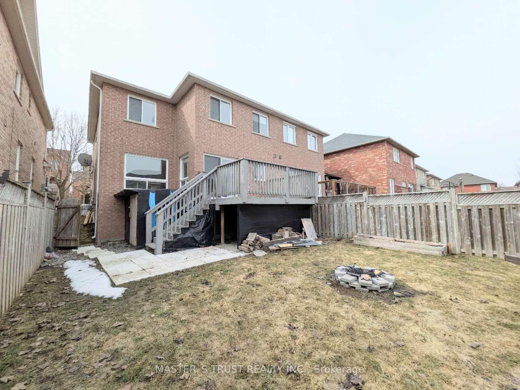 66 Gail Parks Crescent photo 18