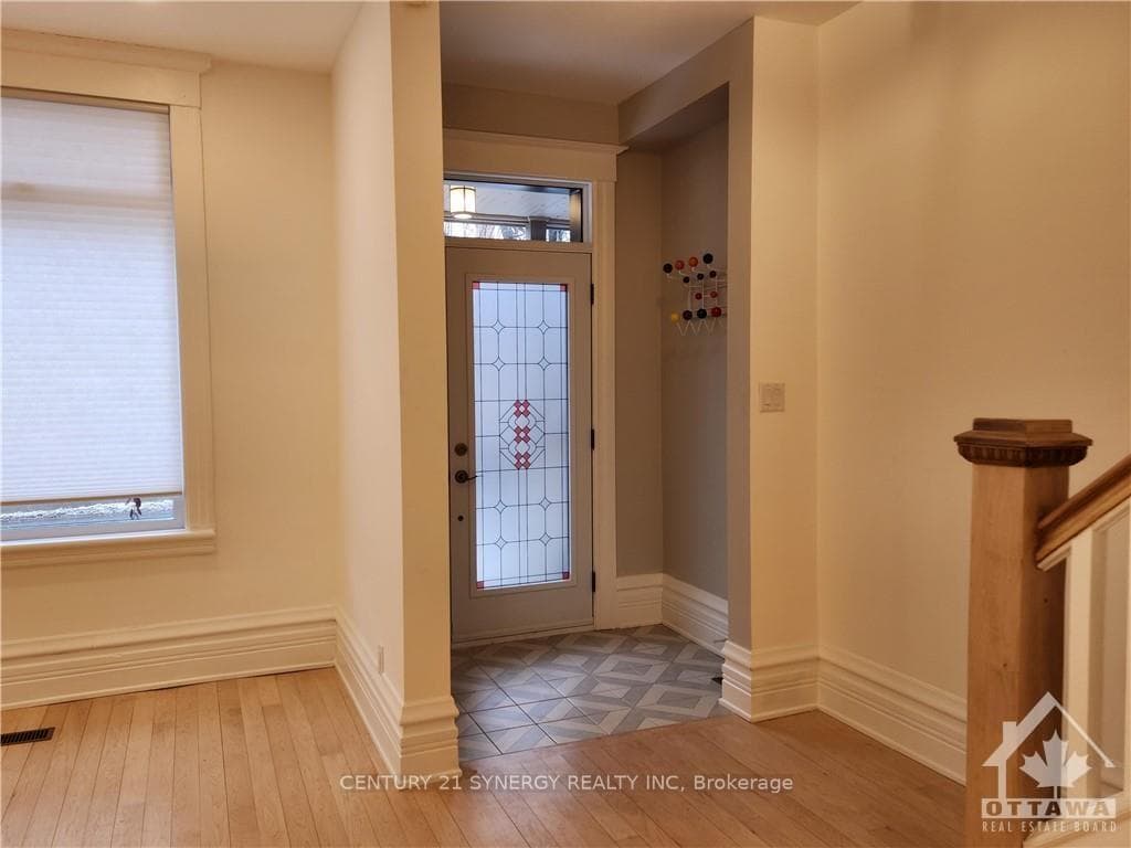 208 FIFTH Avenue photo 2