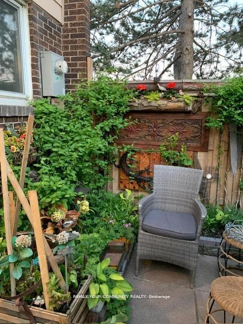 1020 CENTRAL PARK Drive Unit 39 photo 20