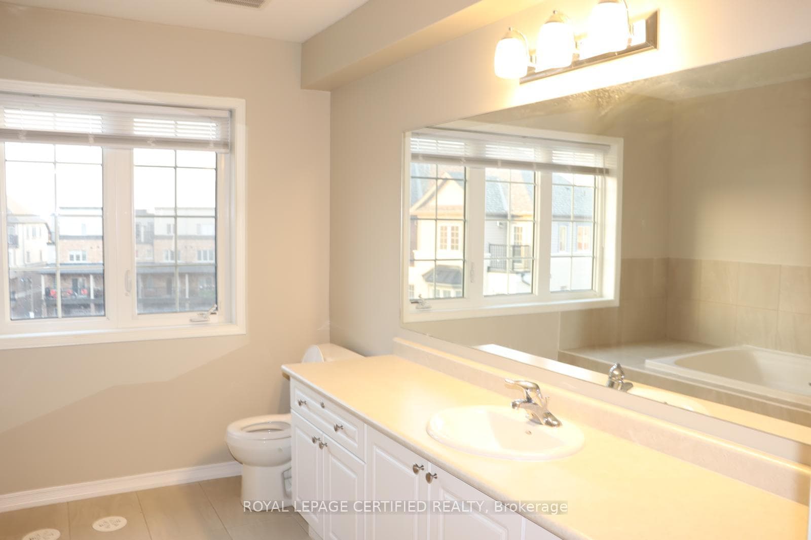 135 Giboulee Path photo 18
