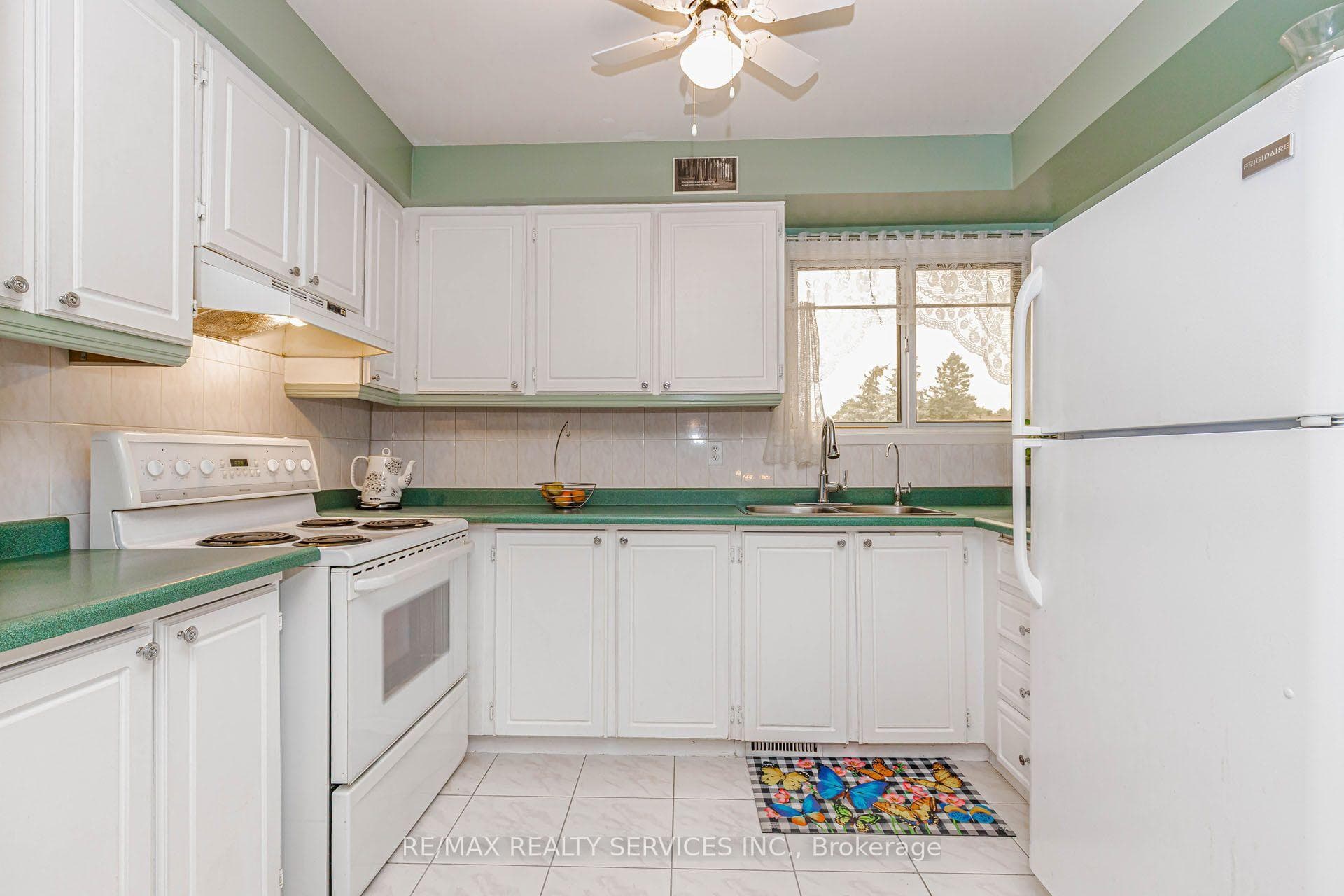 47 Dawson Crescent photo 19