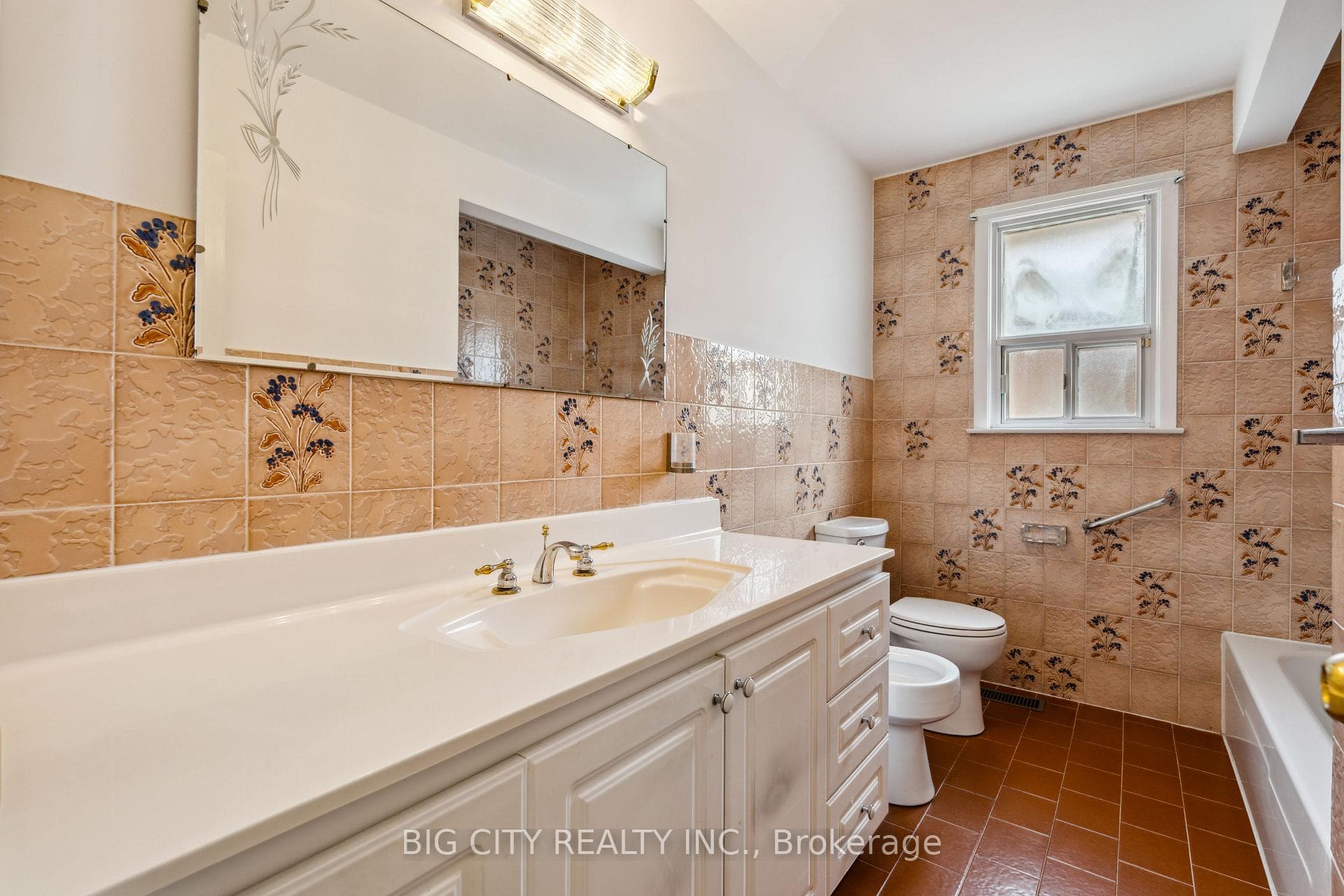 1149 Glengrove Avenue photo 16