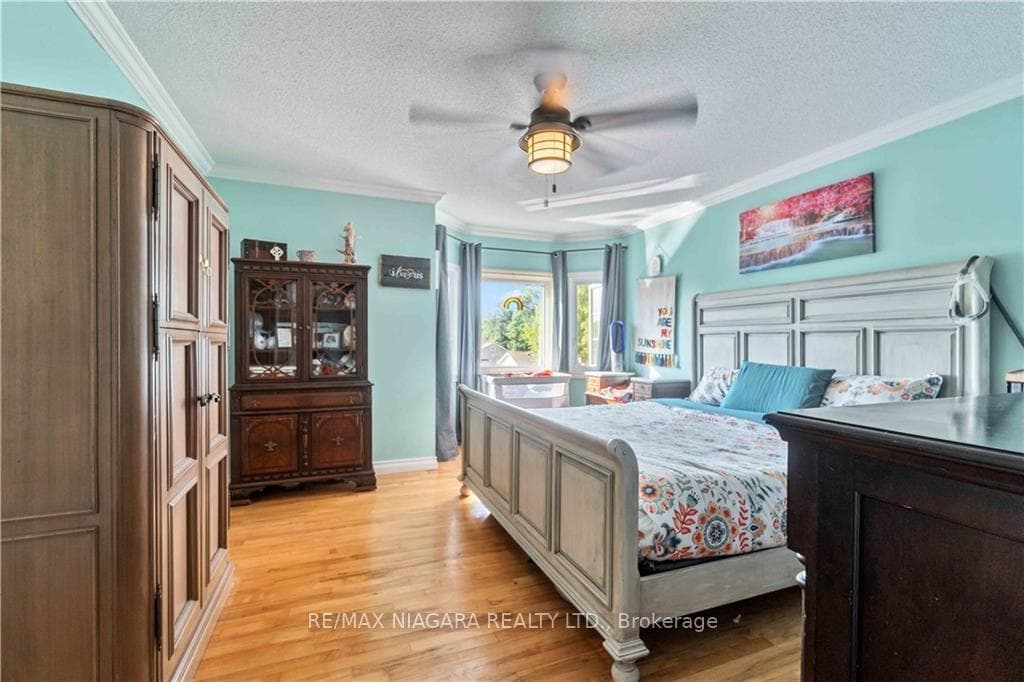 6736 Buckingham Drive photo 10