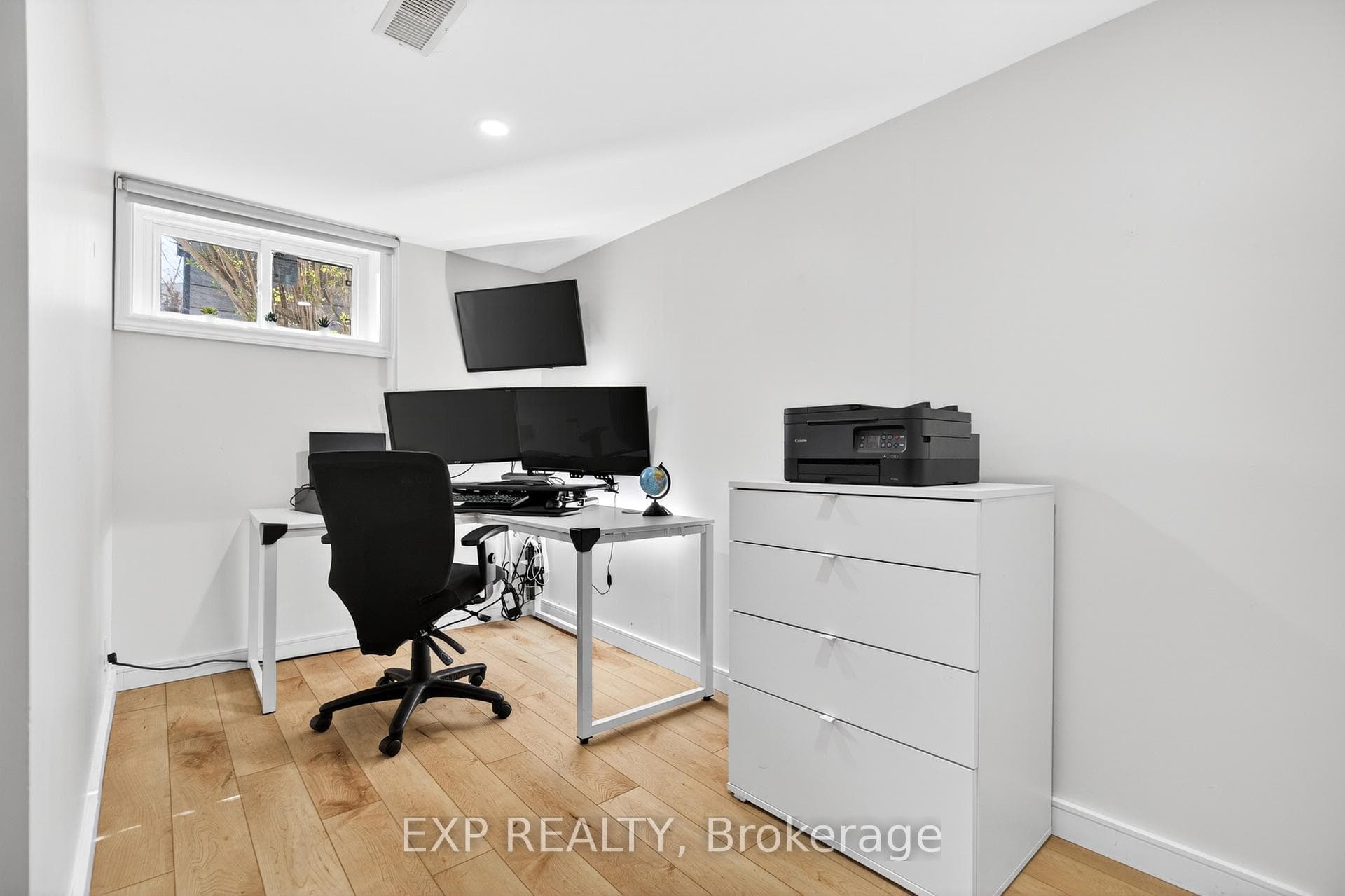 15 Rexway Drive photo 34