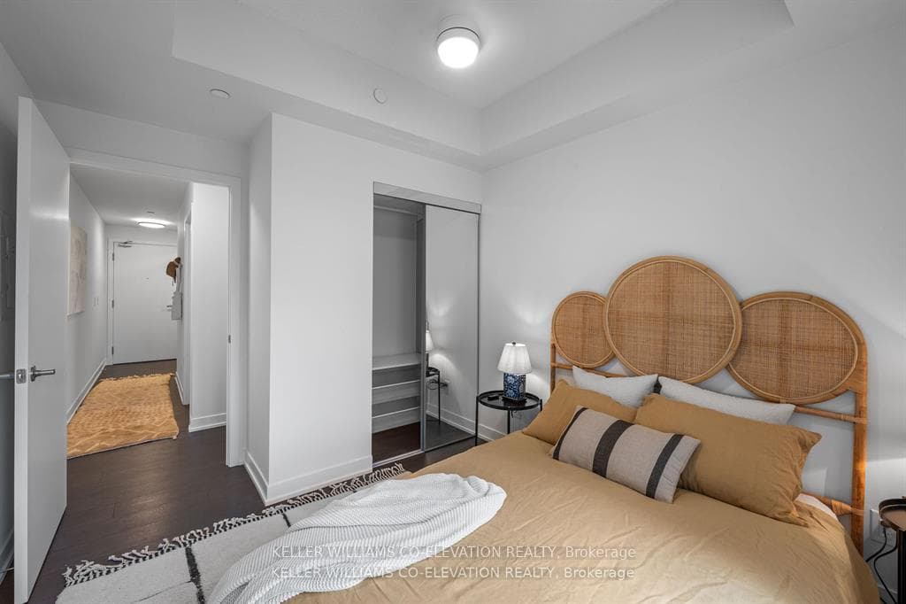 1830 Bloor Street Unit 638 photo 2