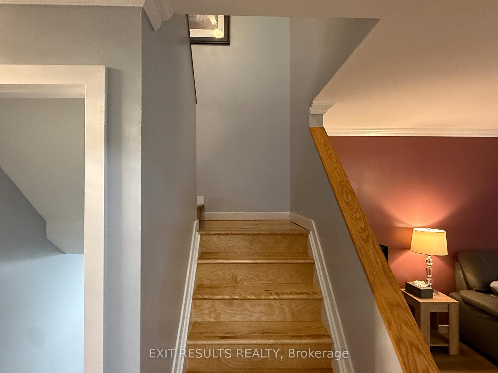 1090 DIANNE Avenue photo 20