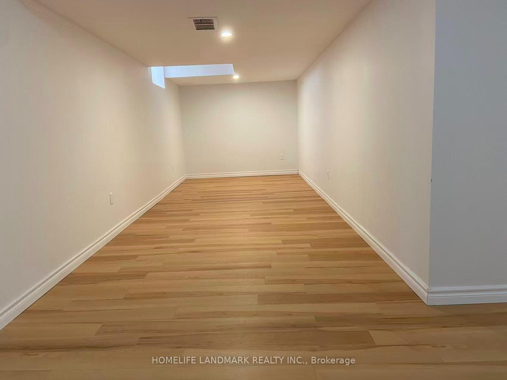 7 Meyer Avenue photo 10