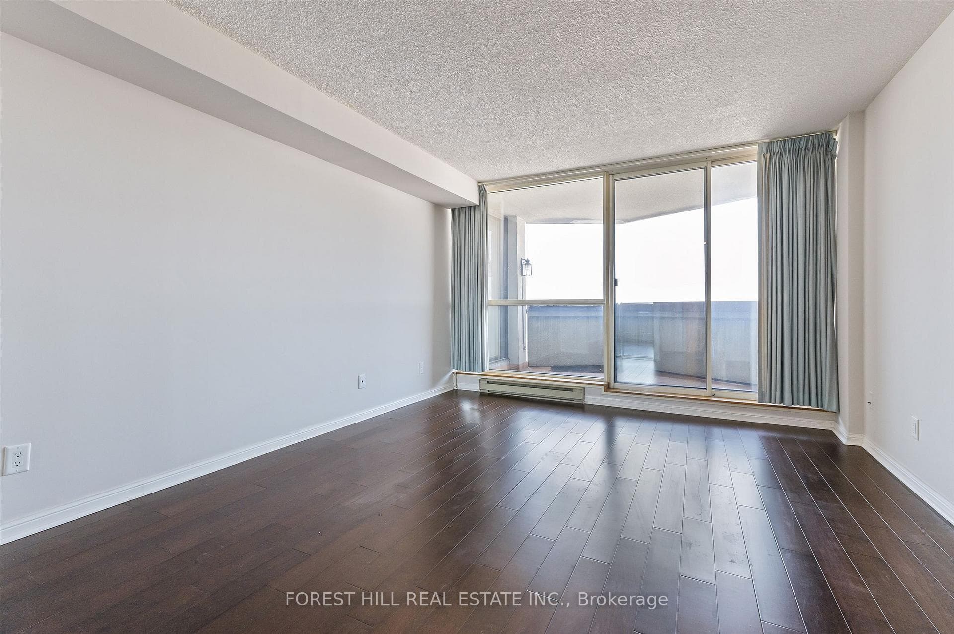 85 Skymark Drive Unit 2305 photo 25