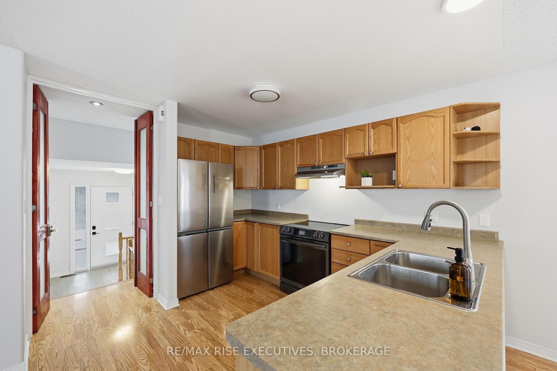 926 Bluffwood Avenue photo 7