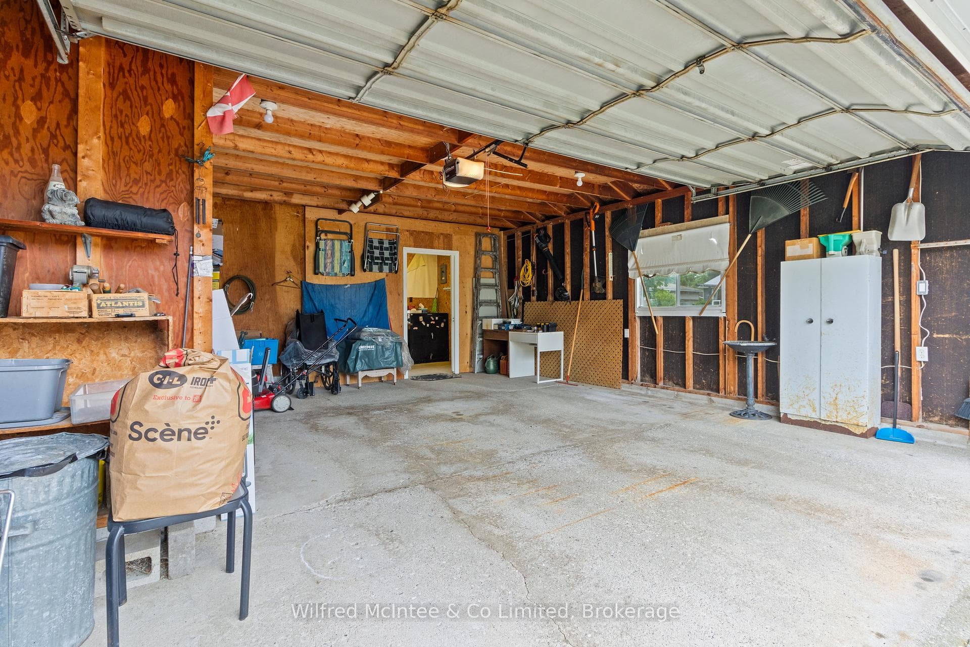 455 Bruce Street photo 45