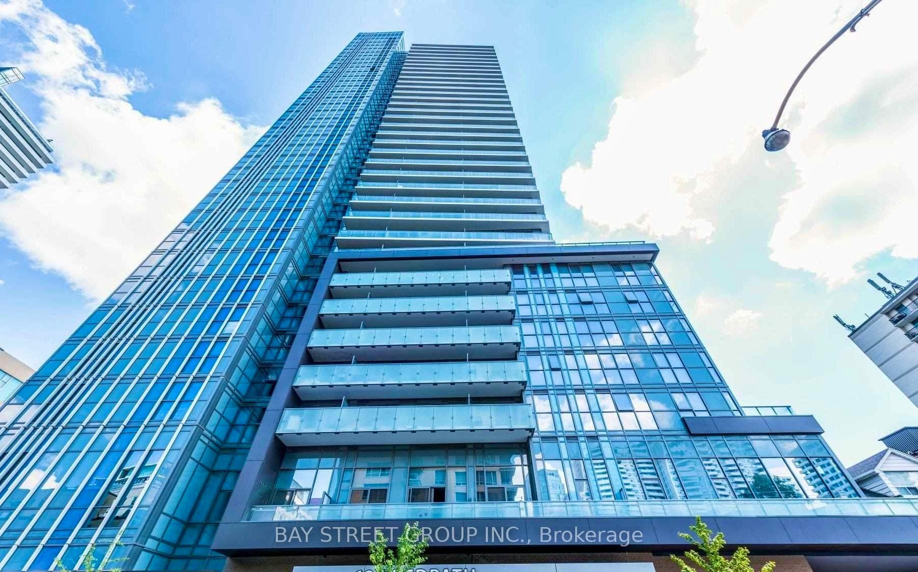 125 Redpath Avenue Unit 2802 photo 2