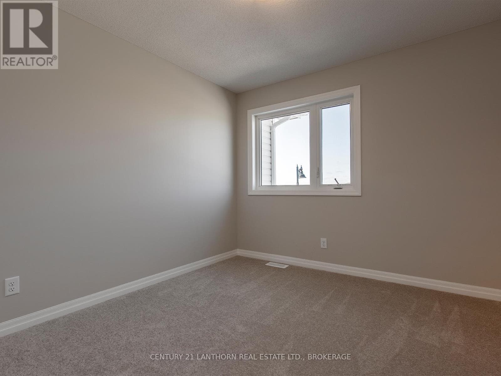 314 Holden Street photo 14