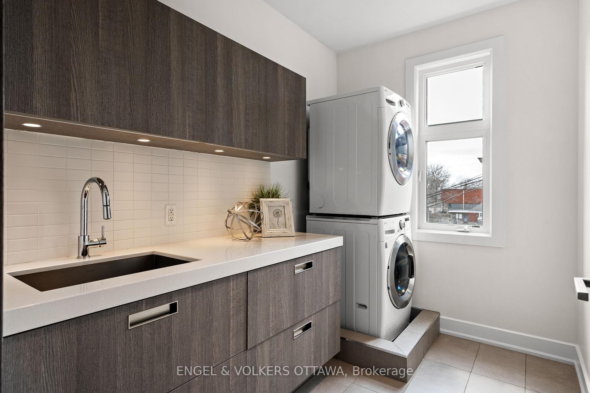 Spacious and practical laundry 2nd level