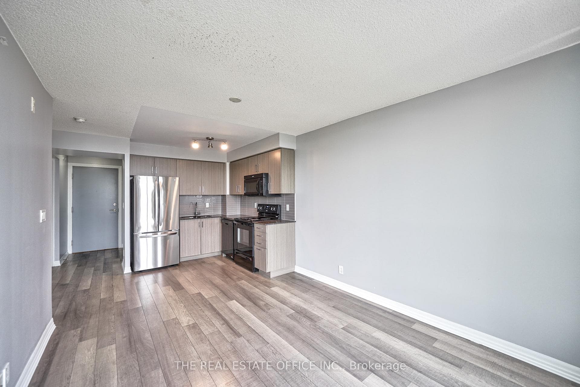80 Esther Lorrie Drive Unit 715 photo 8