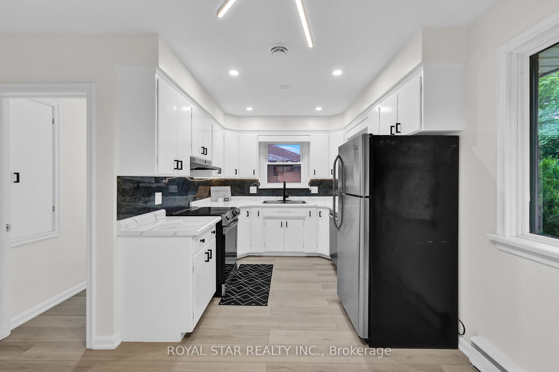 439 Scott Street photo 12