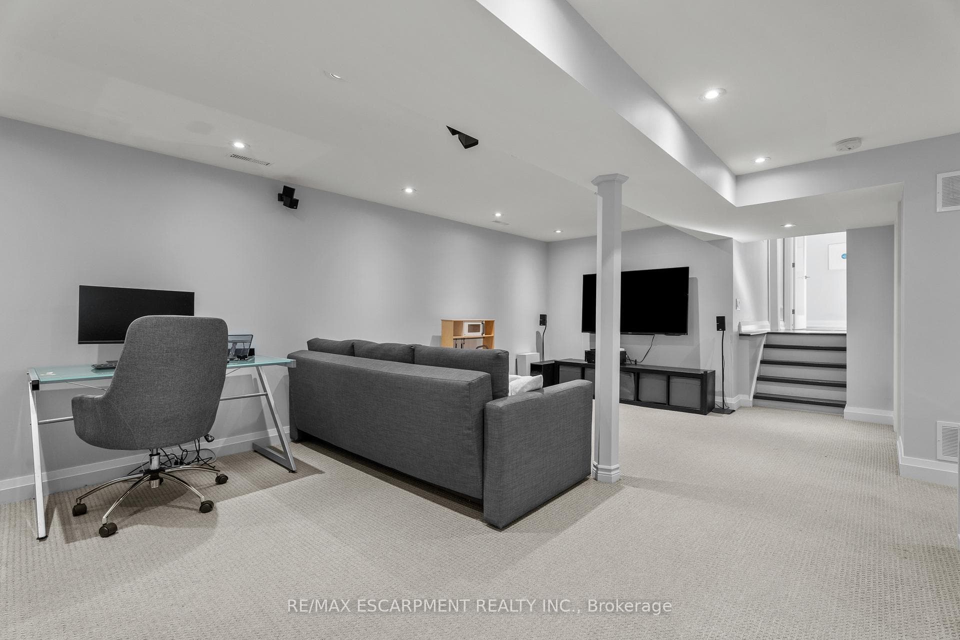 1255 Lakeview Drive photo 31