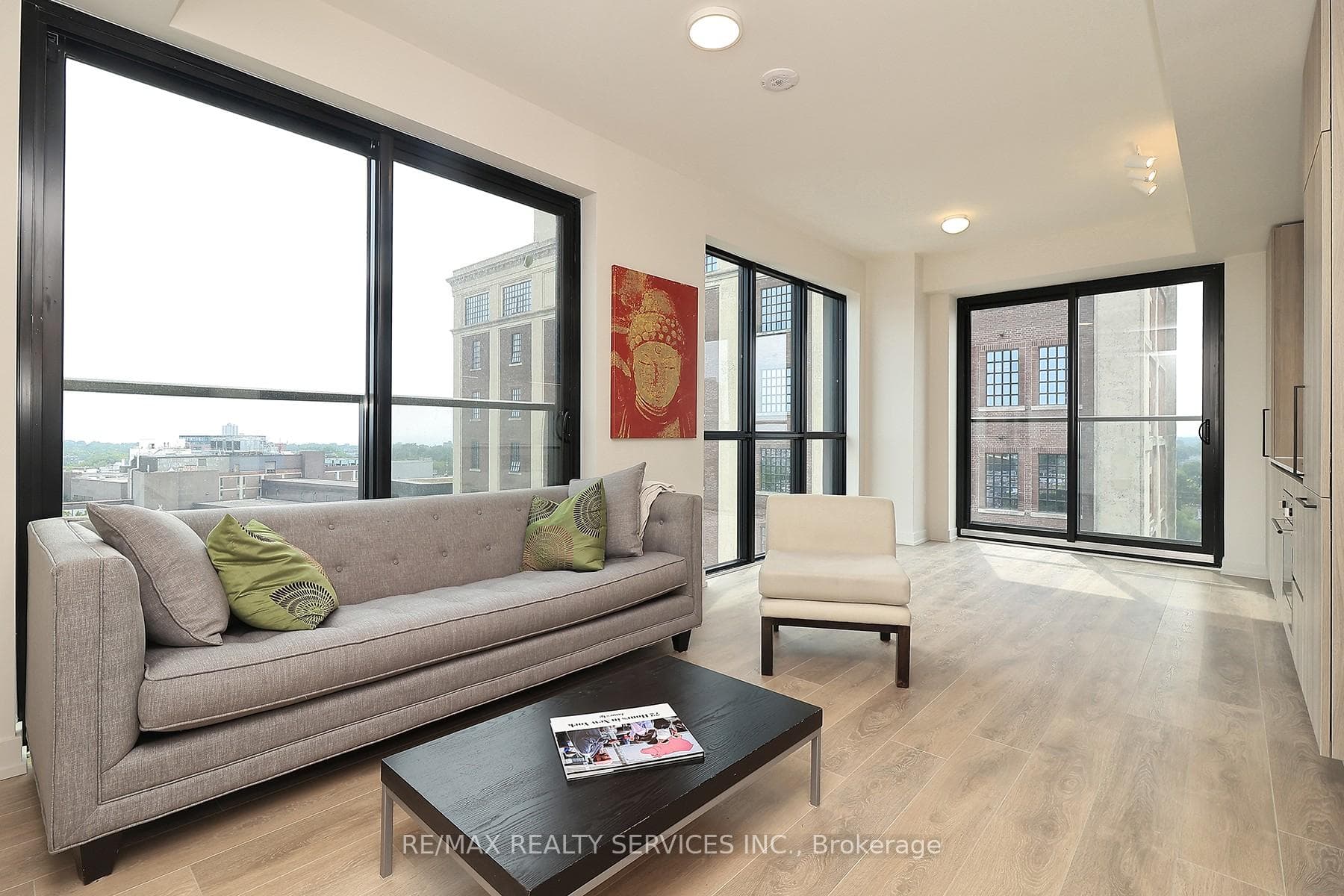 181 Sterling Road Unit 1008 photo 8