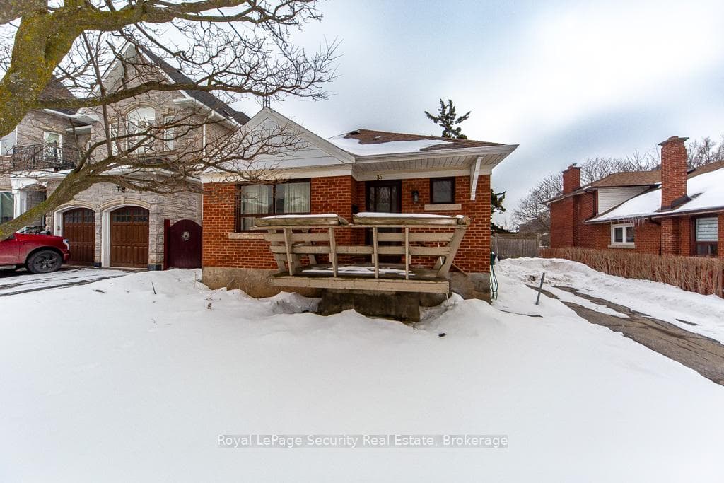 35 Celt Avenue photo 2