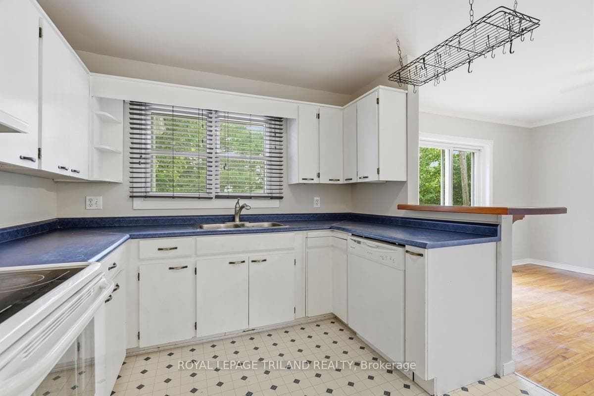 Main Floor Kitchen