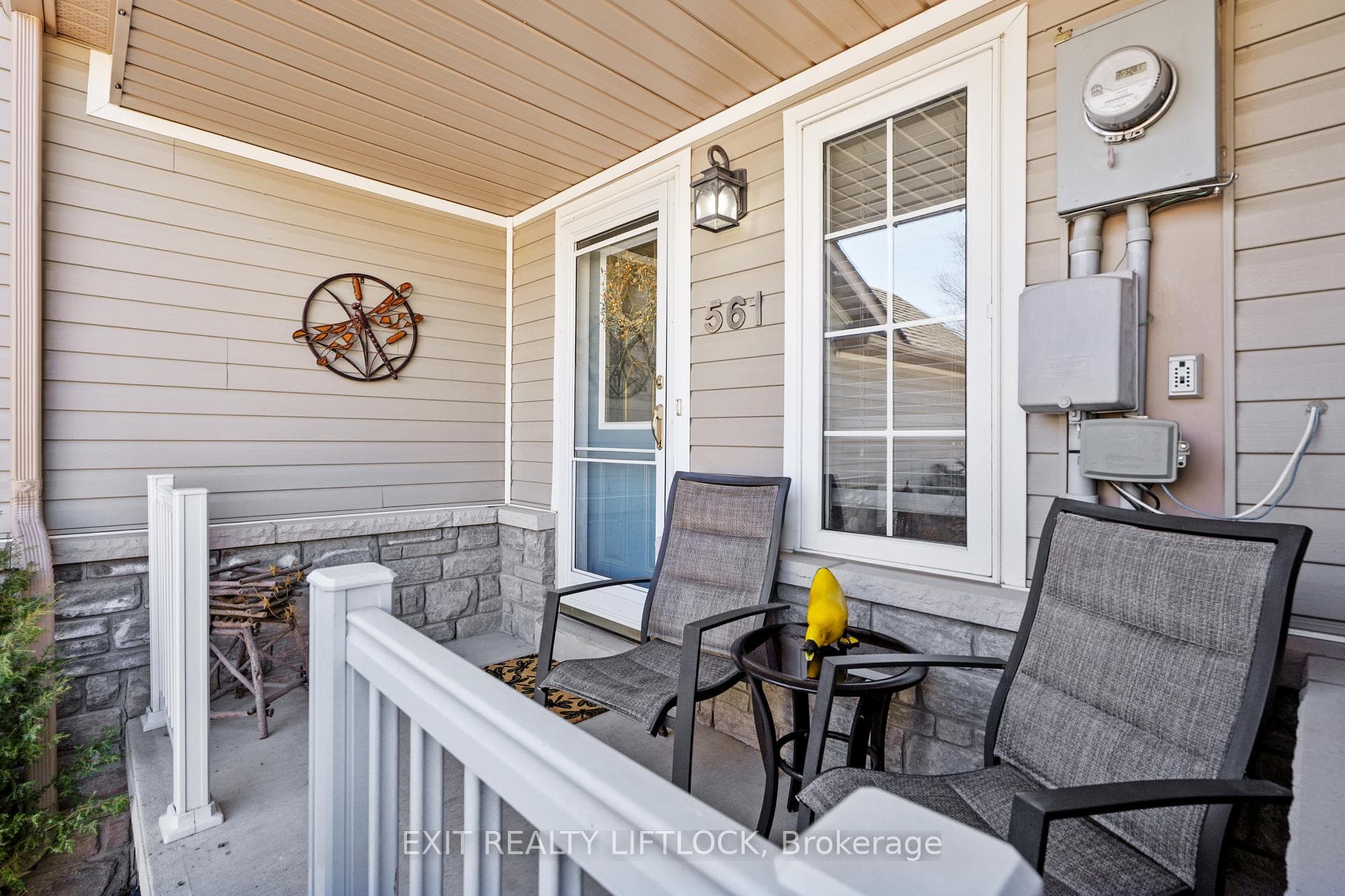 561 Garbutt Terrace photo 3