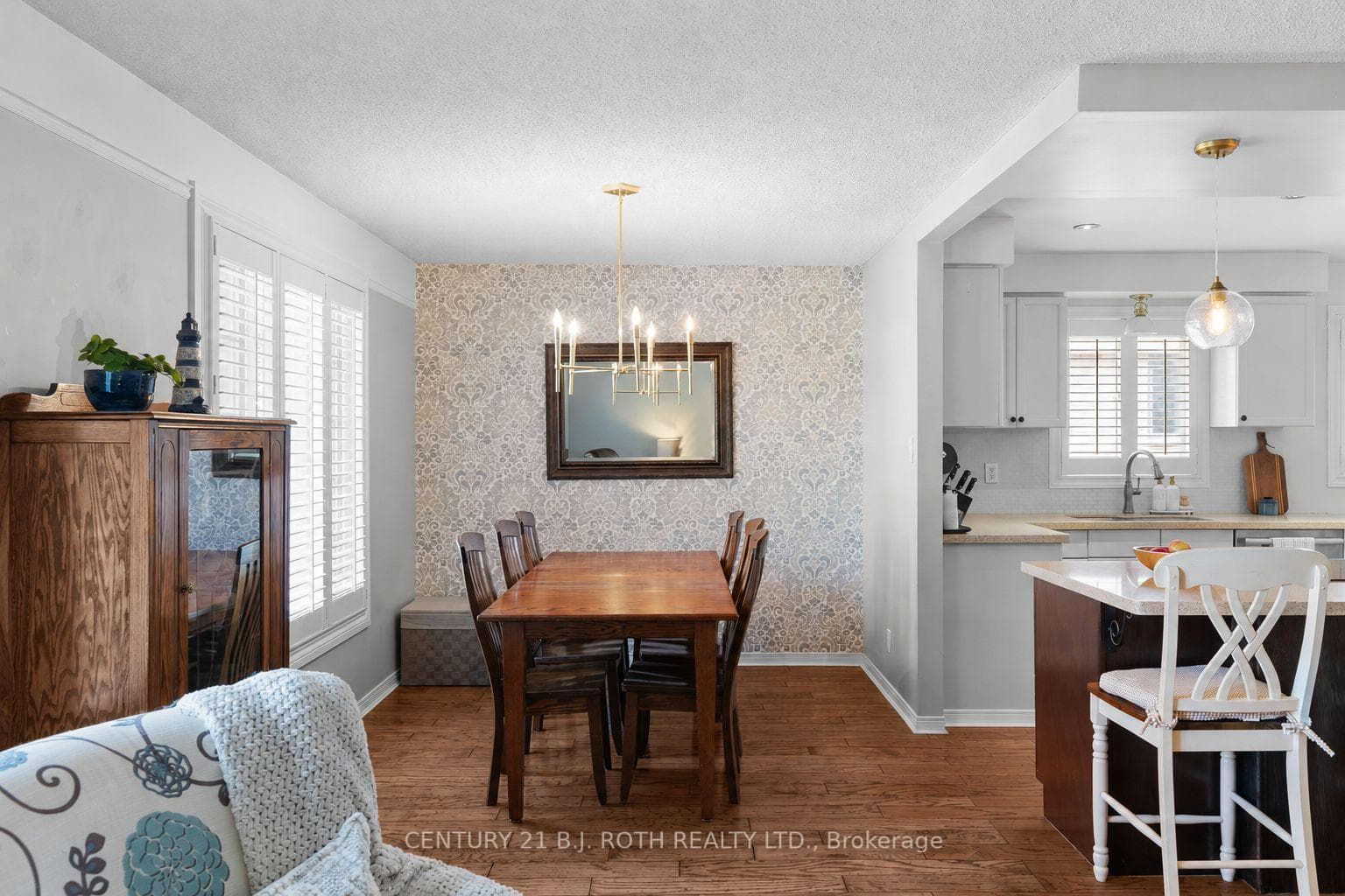 305 Park Street photo 8