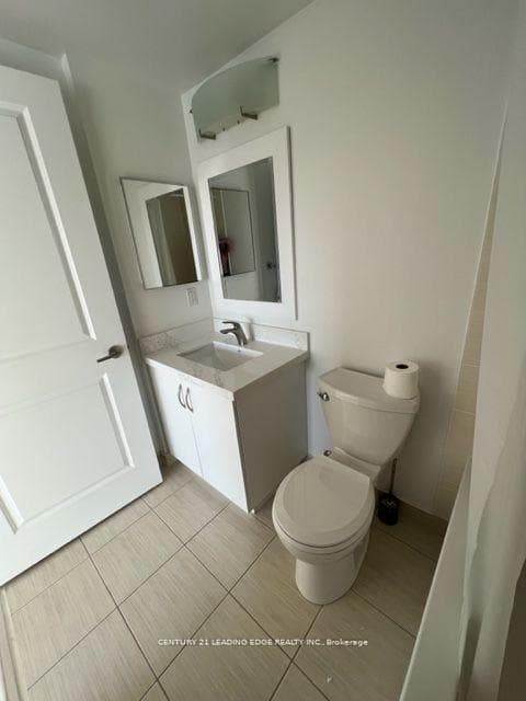 370 Highway 7 N/A Unit PH19 photo 23