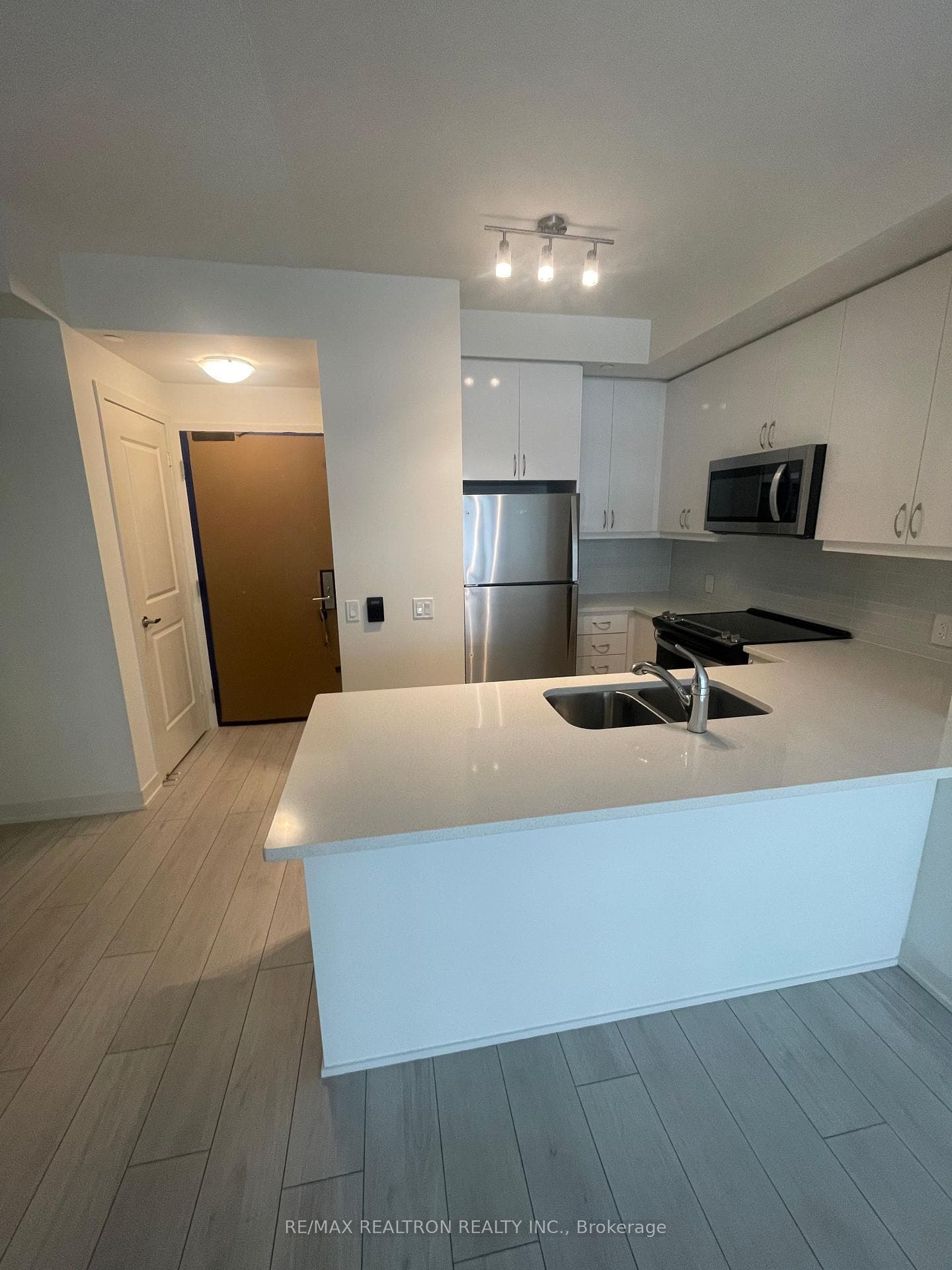 4955 Yonge Street Unit 1112 photo 11